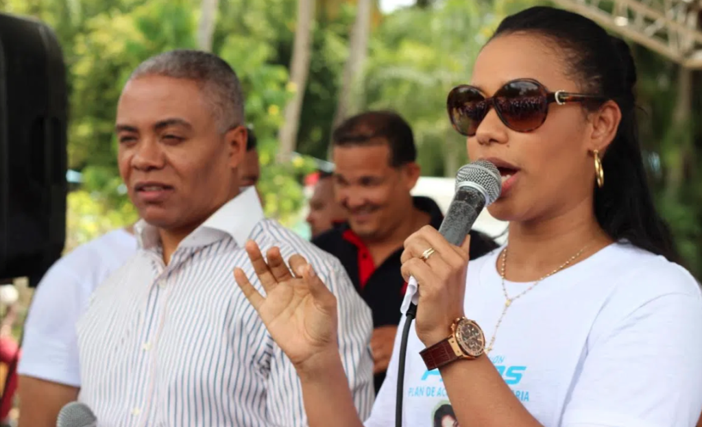 Betty Gerónimo hospitalizada junto a dos hijos