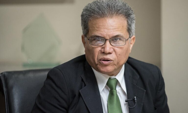 Colegio Médico da plazo de 15 días a las ARS sino aumentan los honorarios tarifarios «Solo tienen 15 días para cumplir este pliego de demandas reivindicativas, de lo contrario habrá paro, macha, caminata y suspensión de servicios a las ARS en las clínicas privadas», sentenció.