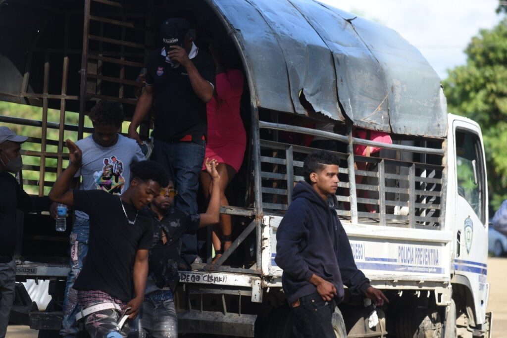 ADOCCO: GOBIERNO RECAUDA MÁS DE 500 MILLONES DE PESOS  MULTAS TOQUE DE QUEDA Y SE DESCONOCE DESTINO