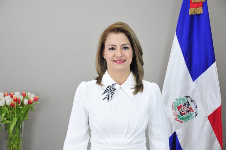 Michelle Cohen presenta credenciales como embajadora de la RD en Canadá