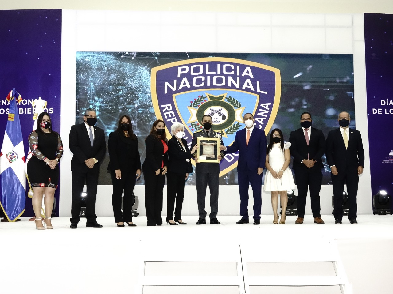 Gobierno reconoce Policía Nacional por manejo de procesos institucionales