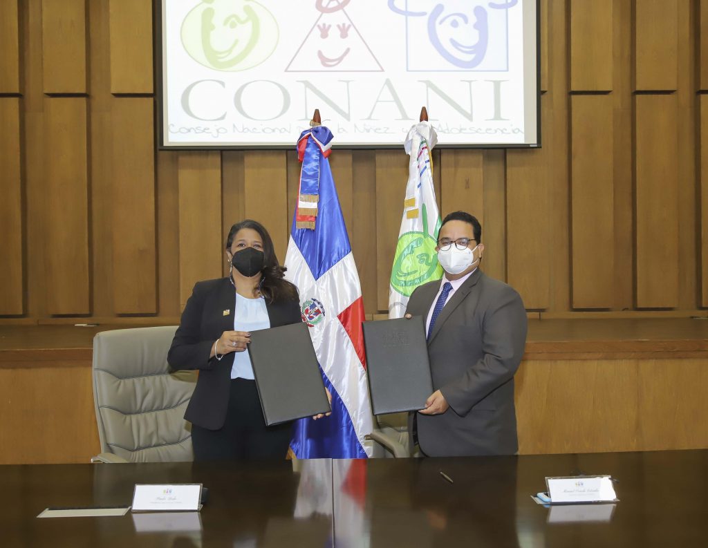 Oficina de Bienes Incautados y CONANI firman acuerdo de comodato 