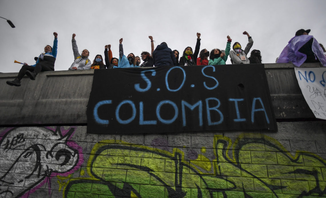 Duque llama a un diálogo con «todos los sectores» por protestas en Colombia