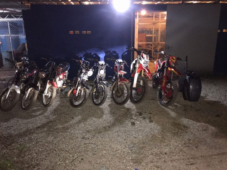 DNCD OCUPA 66 PAQUETES PRESUMIBLEMENTE COCAÍNA EN FINCA DE SAMANÁ