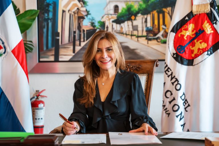 Alcaldesa Carolina Mejía viajó a Barranquilla para firmar acuerdo de cooperación