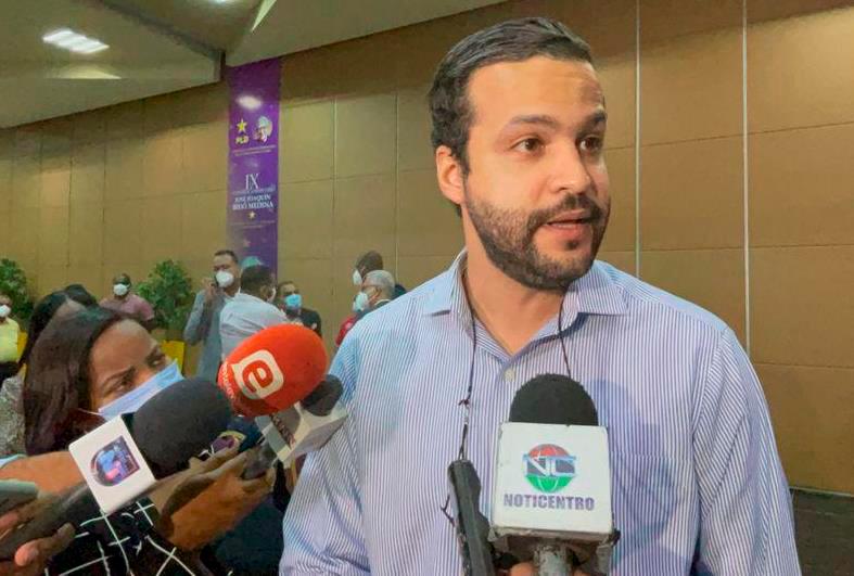 Rafael Paz anuncia su salida el PLD