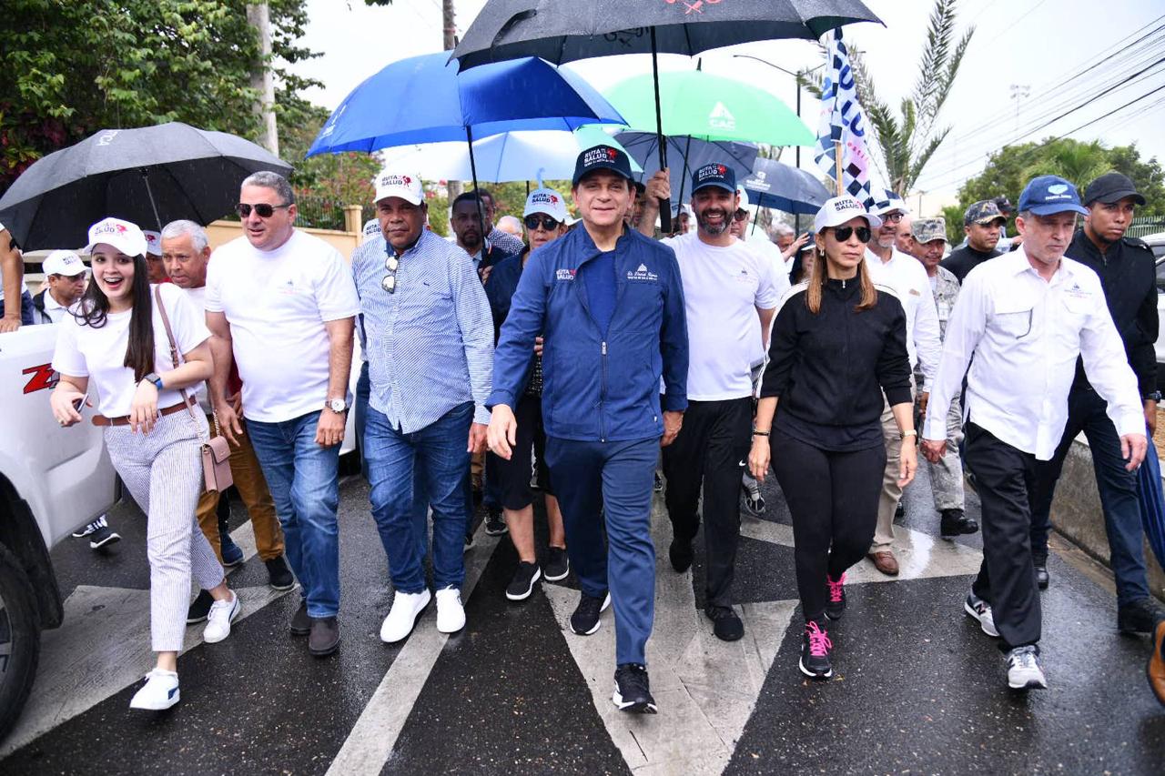 Puerto Plata tiene unos indicadores que la sitúan en 25.9% de hipertensión arterial, 74.5% en sobrepeso y obesidad y 11.3 % en hiperglicemia.