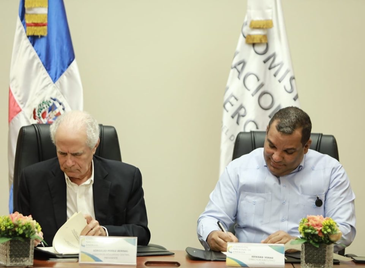 CNE inicia el 2023 otorgando el contrato de concesión definitiva del proyecto ¨Energía Renovable