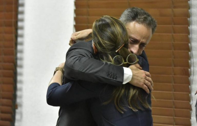 El Ex procurador Jean Alain Rodriguez a su casa, juez ordenó cese de la prisión preventiva.