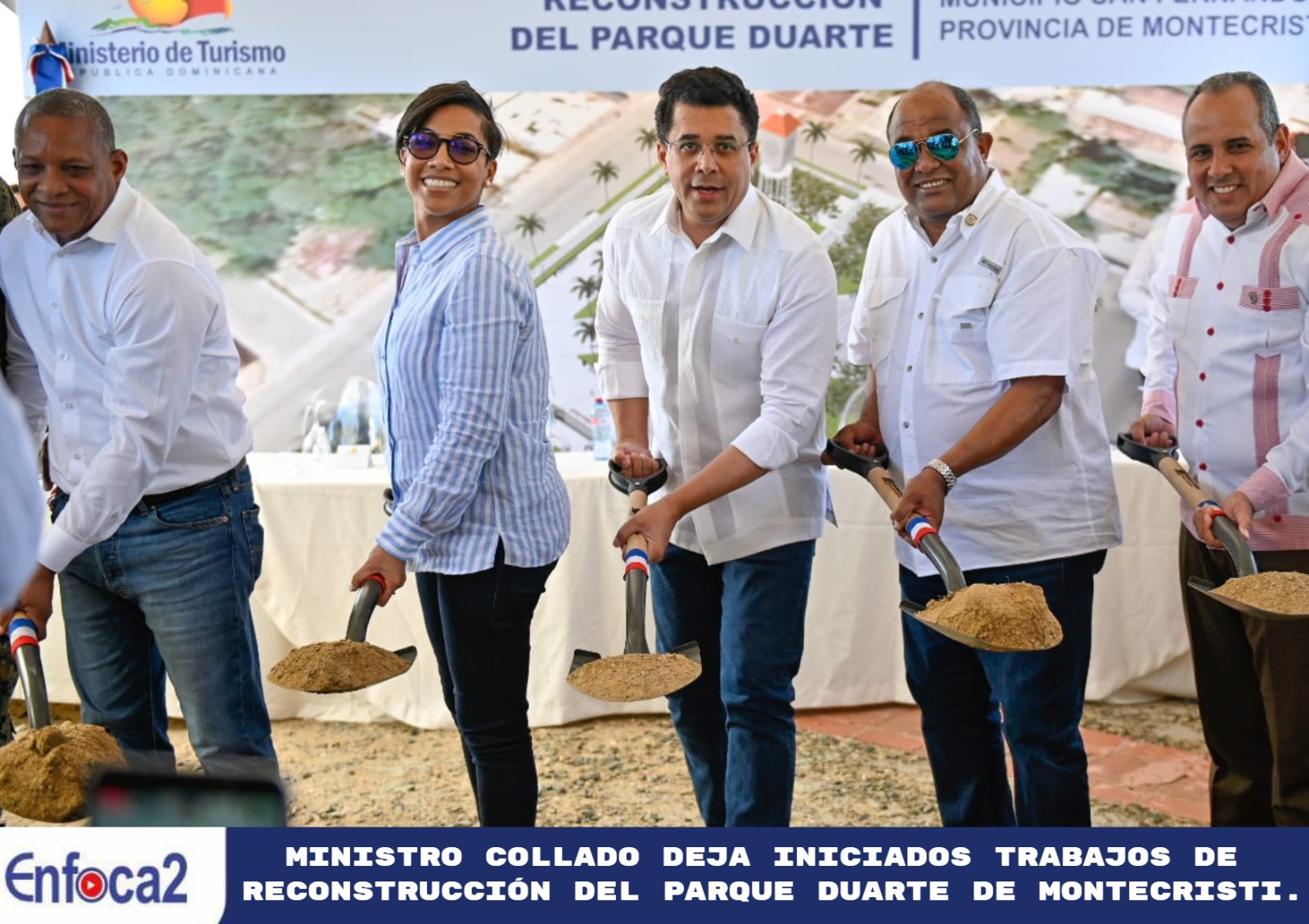 Ministro Collado deja iniciados trabajos de reconstrucción del Parque Duarte de Montecristi.