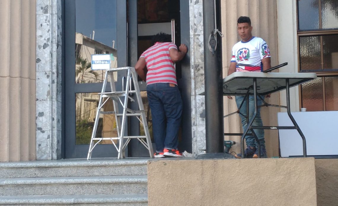 Todo en calma, se hacen reparaciones y se refuerza la seguridad en Palacio de Justicia