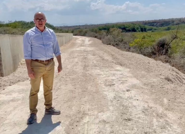 Domínguez Brito pide a Luis Abinader declarar en estado de emergencia el sistema de manglares de Laguna Saladilla