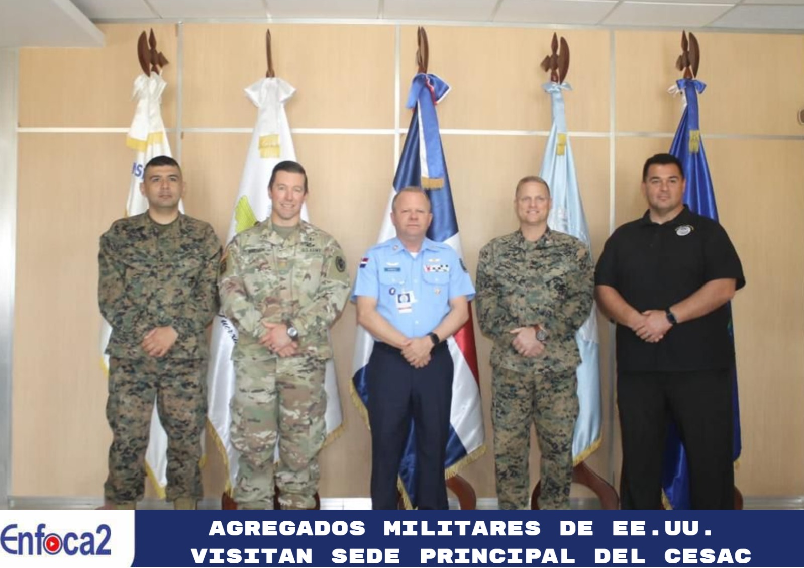 Agregados militares de EE.UU. visitan sede principal del CESAC