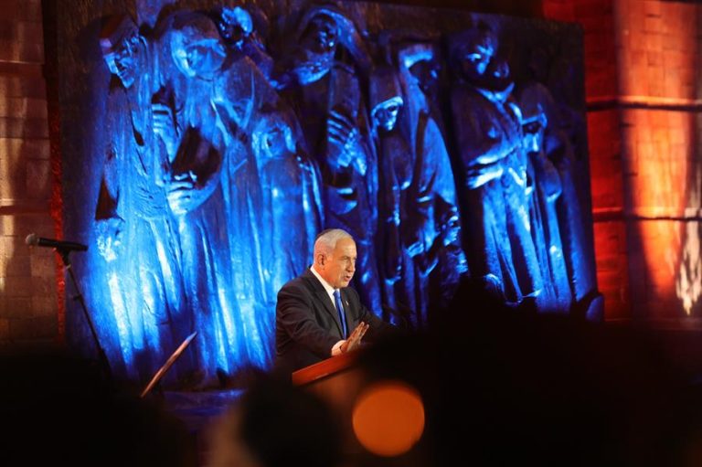 Israel recuerda a las víctimas del Holocausto en una jornada de luto