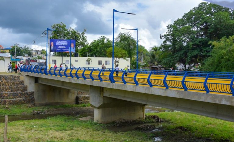 Entrega de puente Ugamba en San Francisco de Macorís, beneficiará más de 42,000 personas