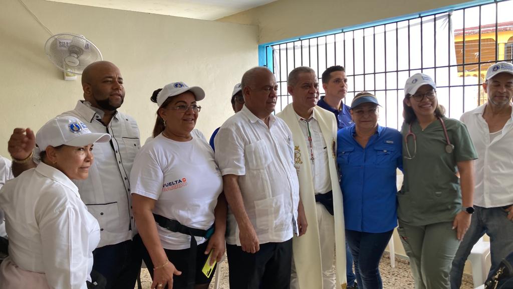 Diputado Ramón Bueno realiza operativo médico en el sector La Zurza del Distrito Nacional