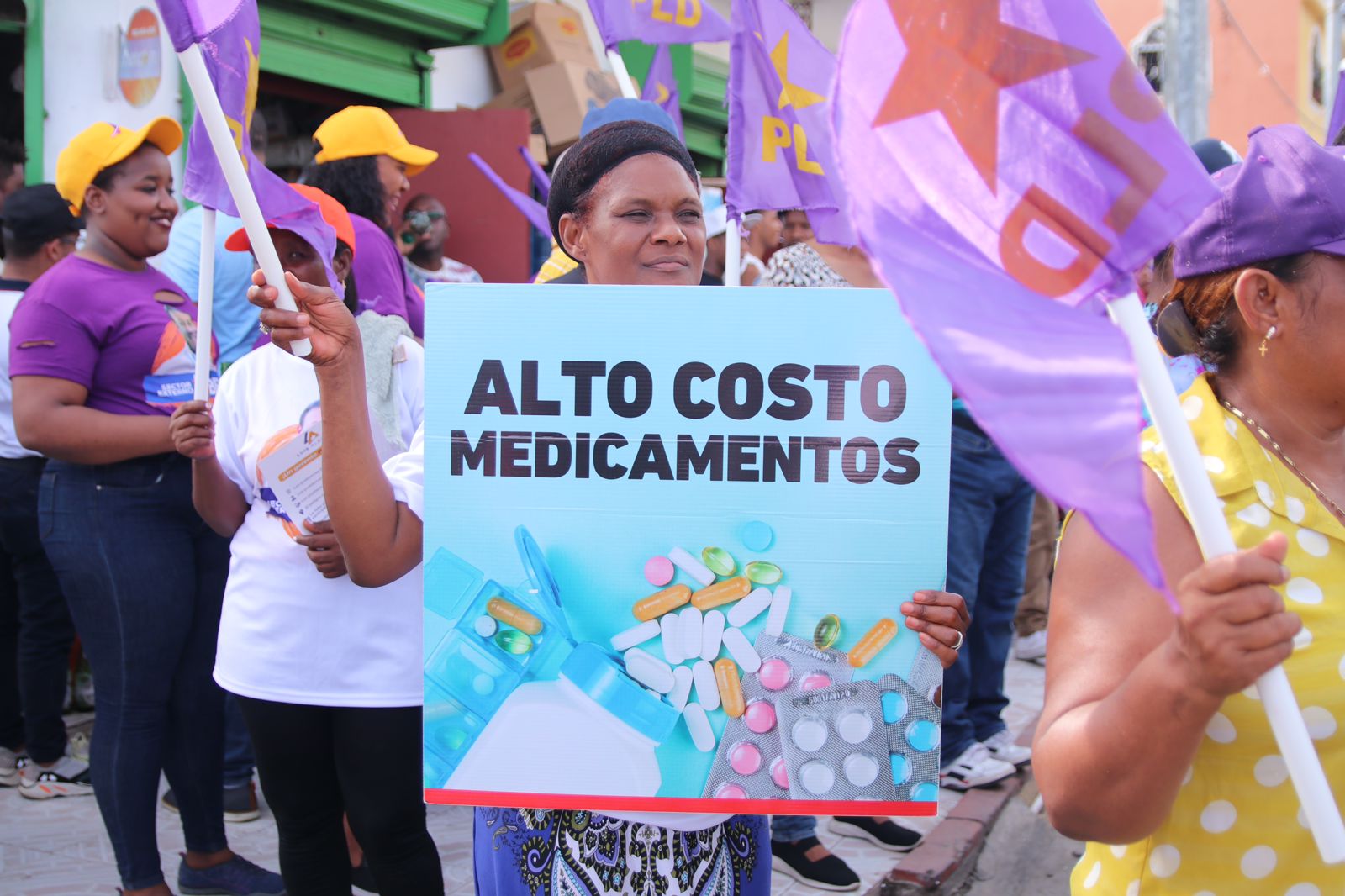 SDE marcha contra el alto costo de la vida y la inseguridad