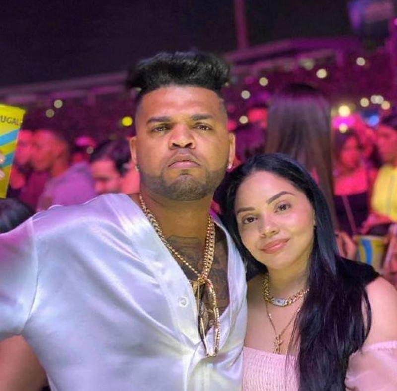 Tribunal impone tres meses de prisión preventiva a esposa de “El Mayor Clásico”