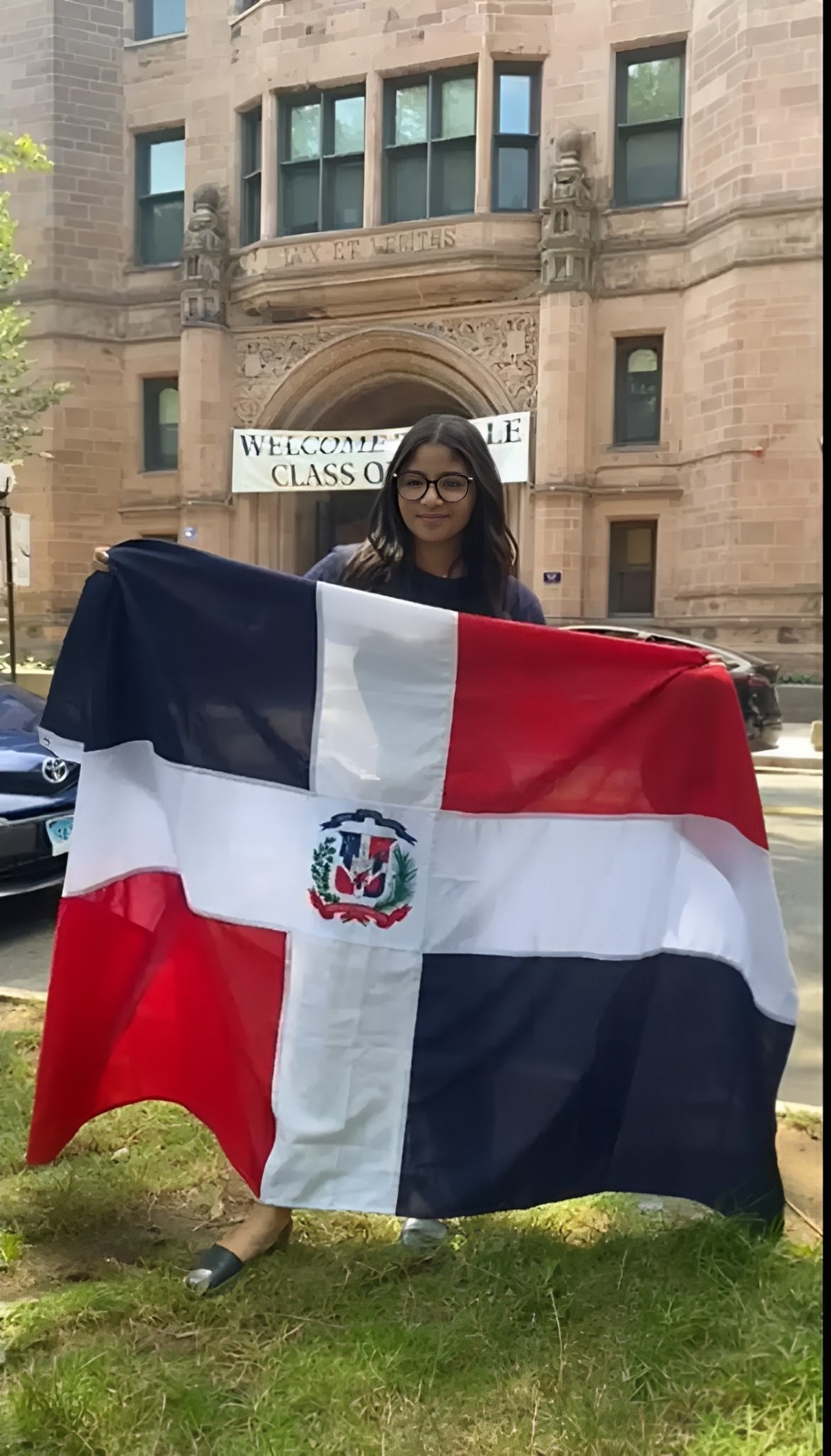 Joven dominicana becada en Universidad de Yale agradece al presidente Luis Abinader y vicepresidenta Raquel Peña por su apoyo