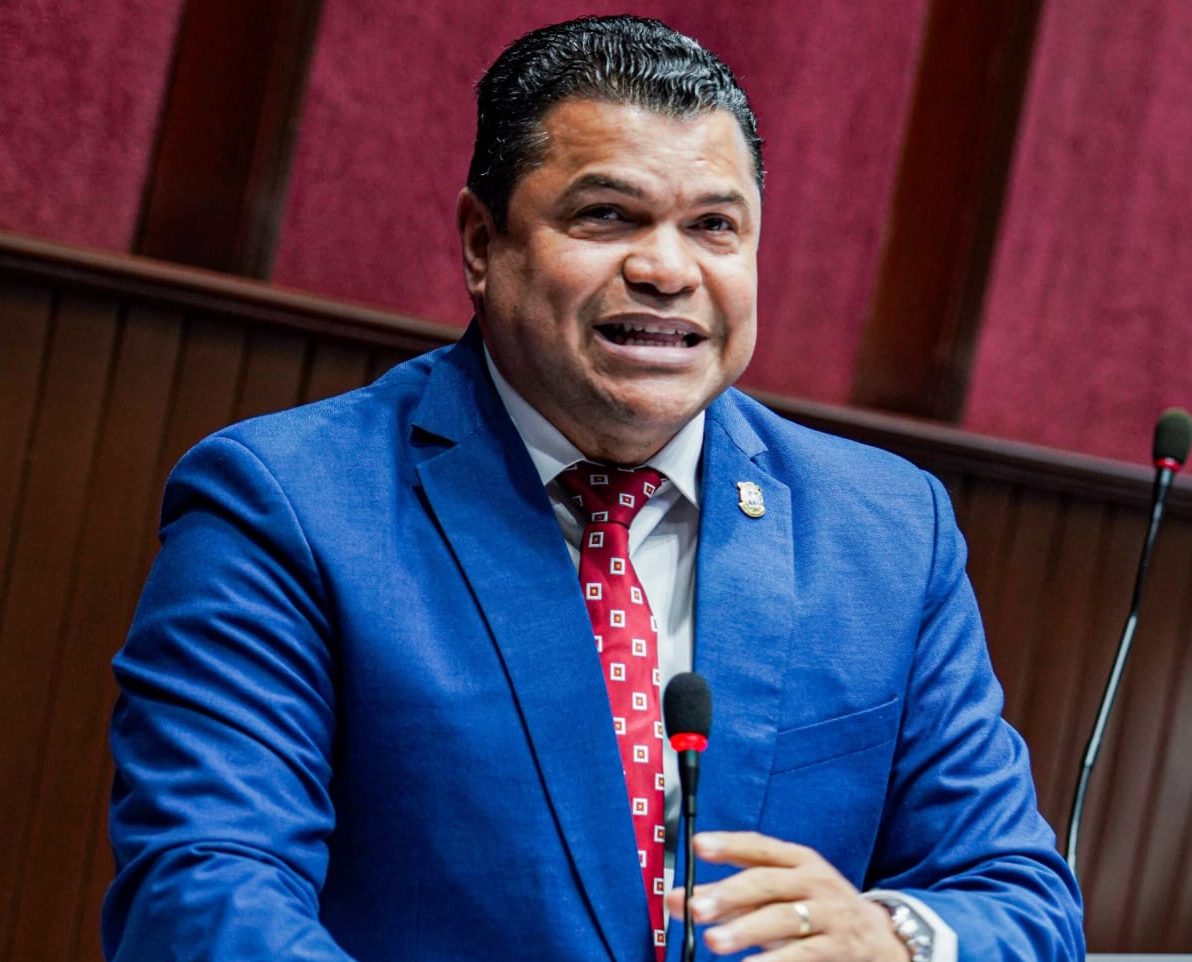 Diputado advierte monopolio y alzas en nueva ley de residuos sólidos