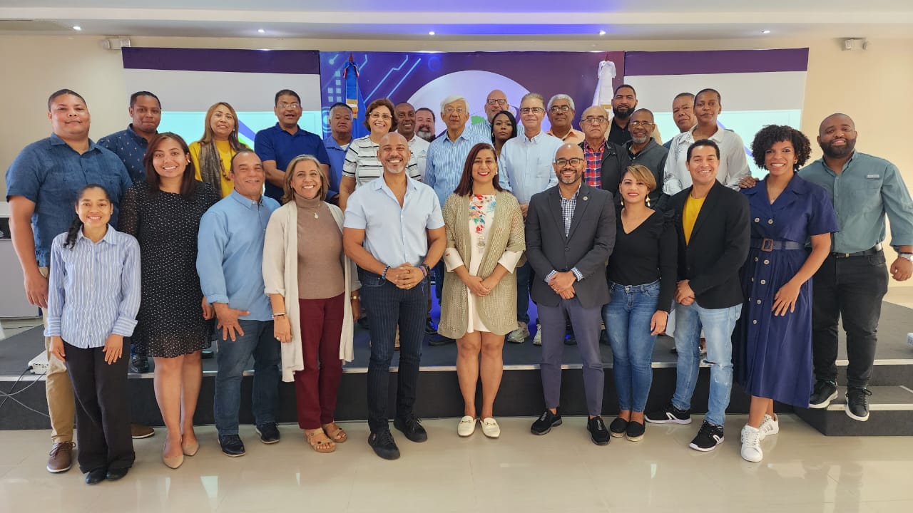 Adompretur se reúne con su Consejo Nacional para planificar año 2024