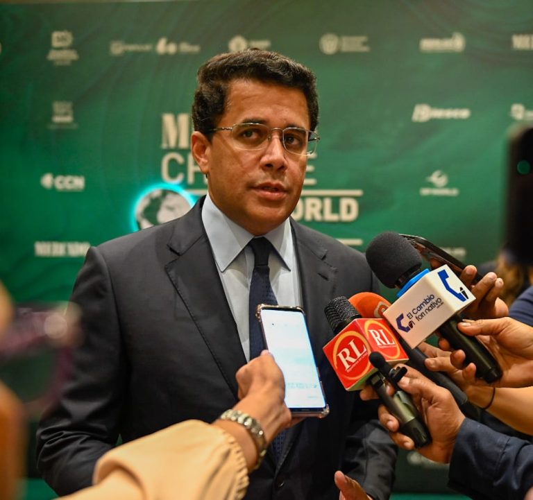 Ministro Collado afirma trabaja junto al sector privado hasta convertir a RD como destino líder de turismo sostenible de la región.