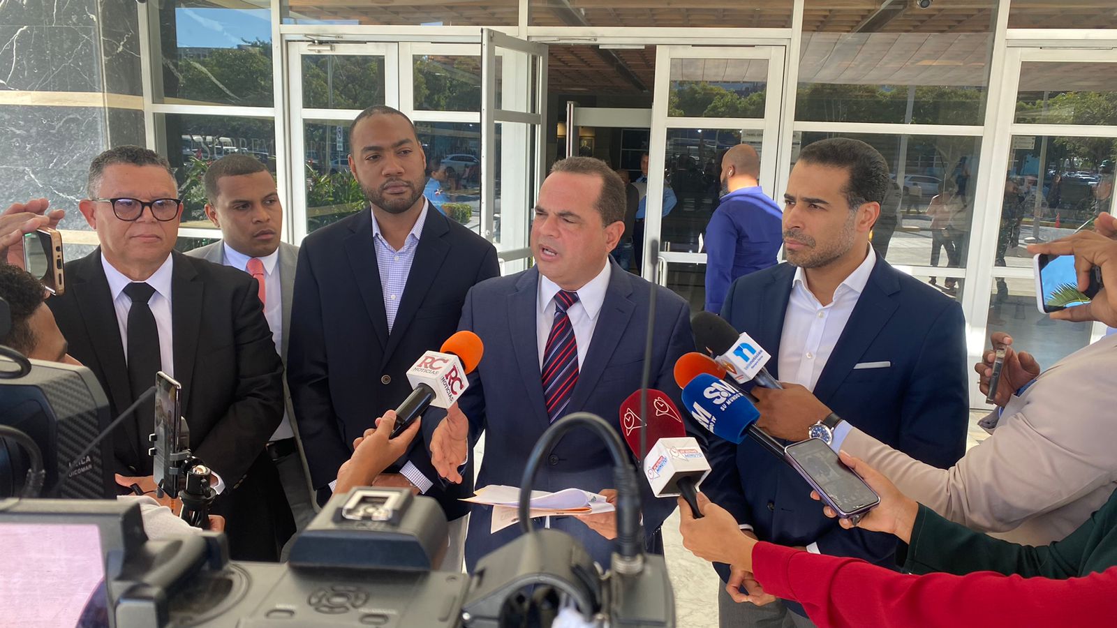 FP, PLD y PRD piden a Procuraduría investigar plan para sabotear elecciones municipales.