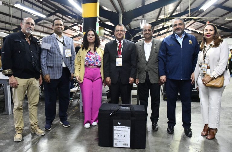 JCE culmina producción de 16,851 kits electorales para elecciones municipales de este domingo 18 de febrero.