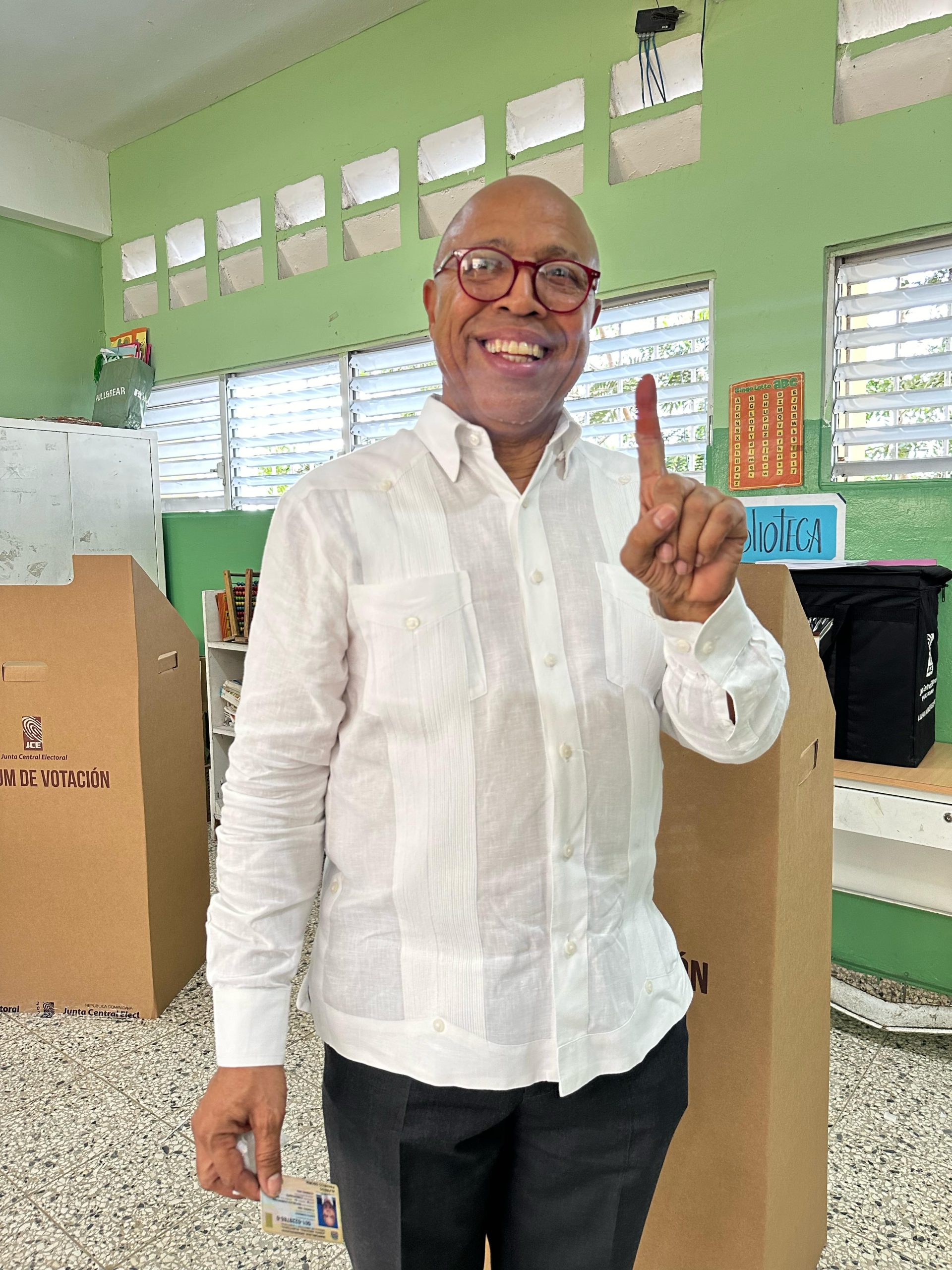 Pacheco llama a militancia del PRM asumir con actitud reflexiva triunfo electoral.