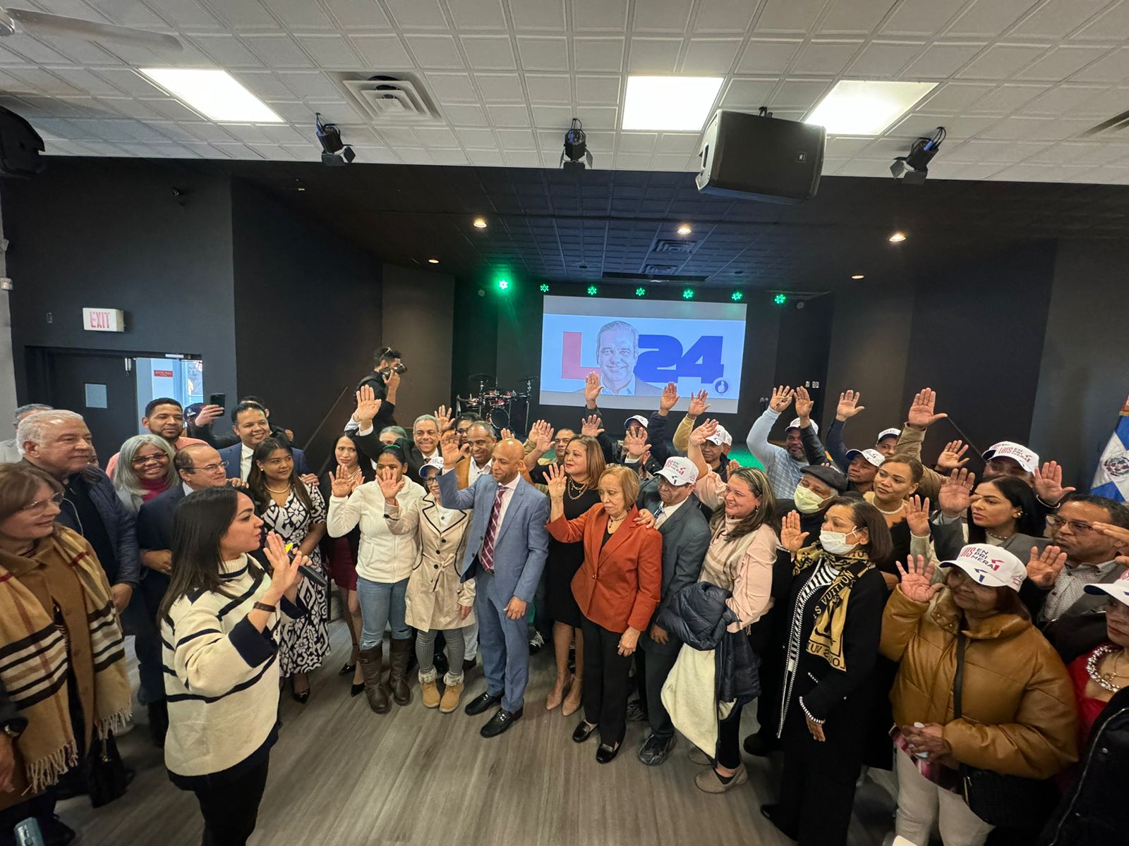 Dirigentes de la FP en Filadelfia pasan a  apoyar al PRM y a la reelección de Abinader.  