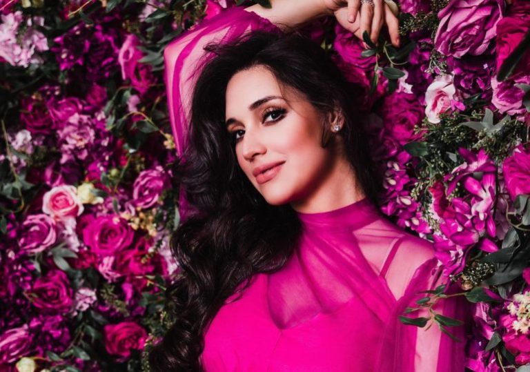 Amelia Vega agradecida por su participación en "Capitán Avispa", la película animada de Juan Luis Guerra