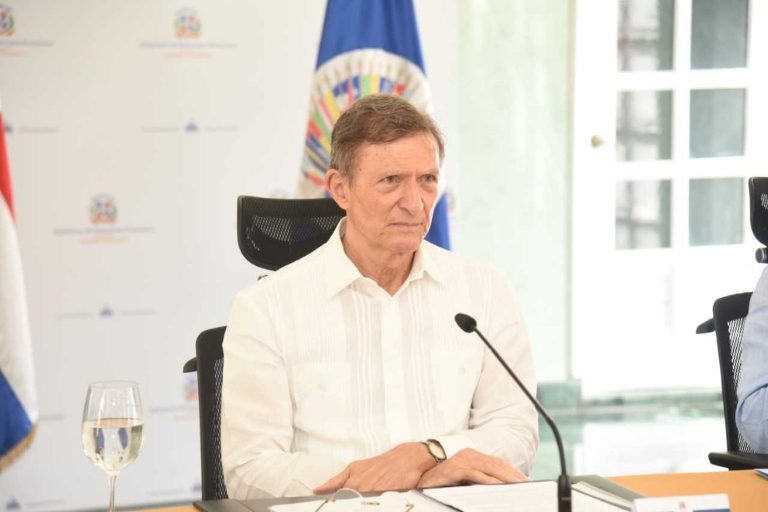 Canciller dominicano expondrá posición sobre crisis haitiana ante EE.UU.