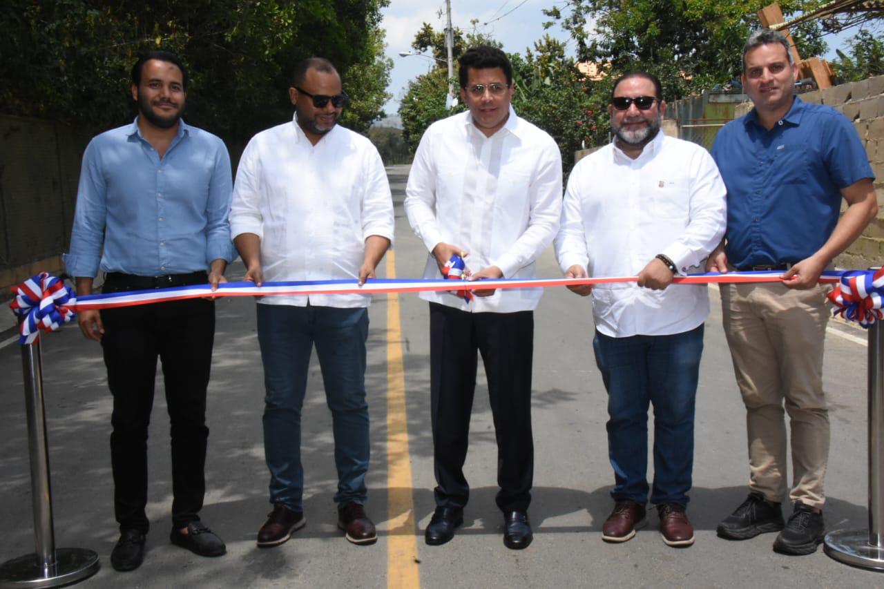 Ministro de Turismo Entrega obra Jarabacoa Con Inversión superior a los 80 millones de pesos.