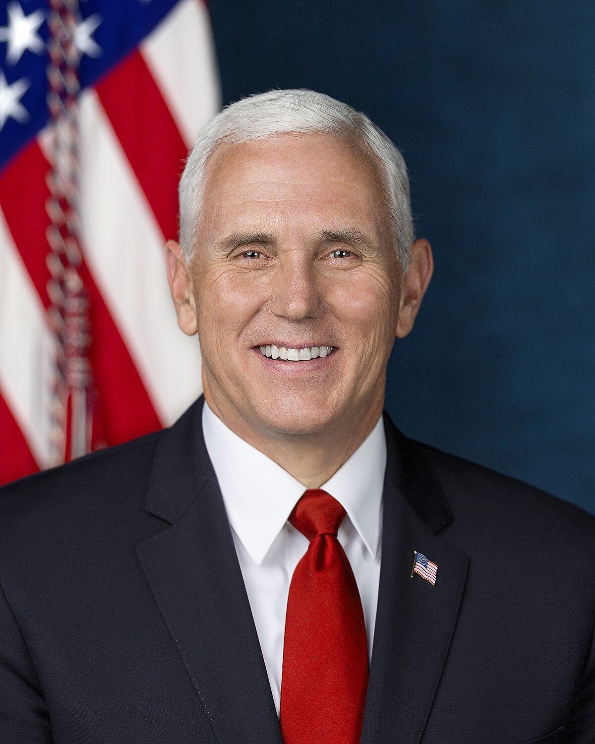 El exvicepresidente Mike Pence dice que no puede “en conciencia” pedir el voto para Trump