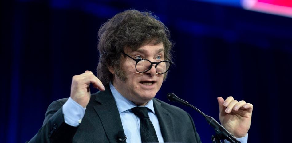 Milei elimina exenciones del IVA para medios de comunicación en Argentina