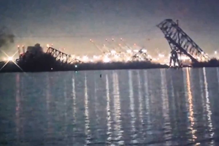 Barco Carguero Provoca Derrumbe Puente En Baltimore