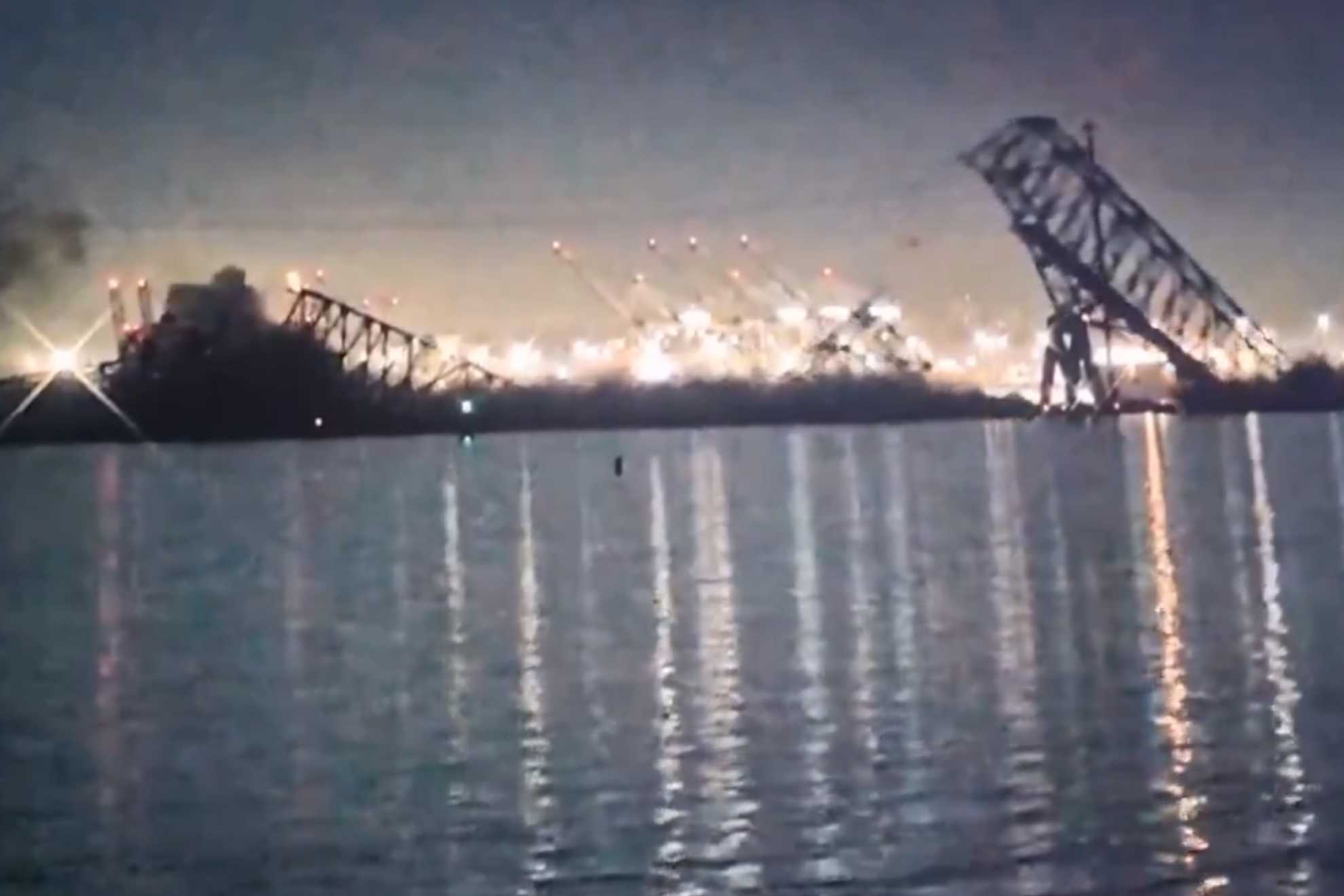 Barco Carguero Provoca Derrumbe Puente En Baltimore