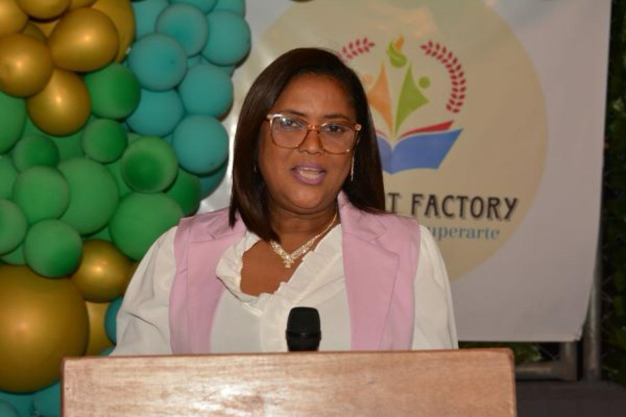 Enhorabuena! Dan apertura a innovador centro de capacitación; talleres sobre salud mental