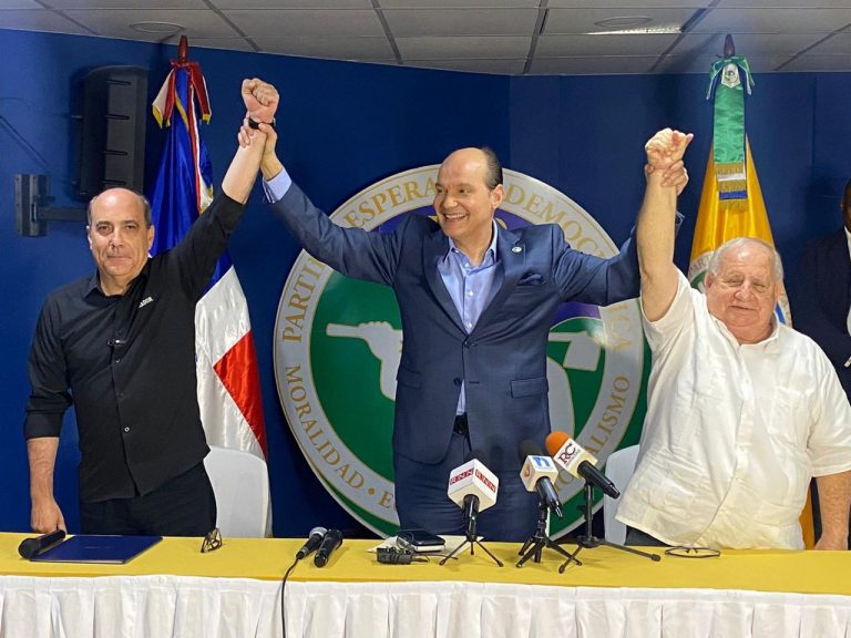Roque Espaillat Será Candidato De Ramfis. Dr. Fadul Compañero De Fórmula