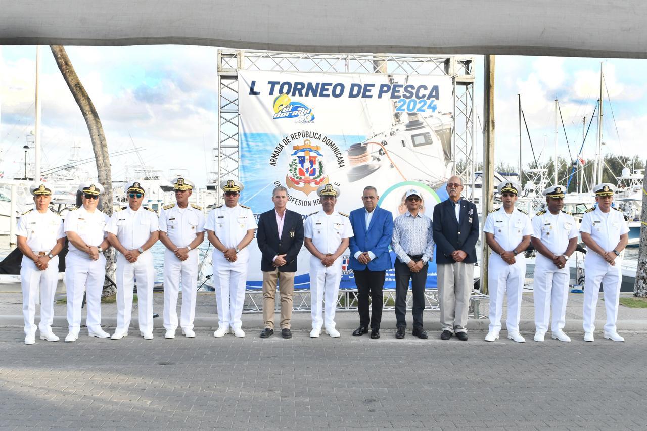 Armada Dominicana y Club Náutico de SD Celebran Edición 50 del Torneo de Pesca 'El Dorado'