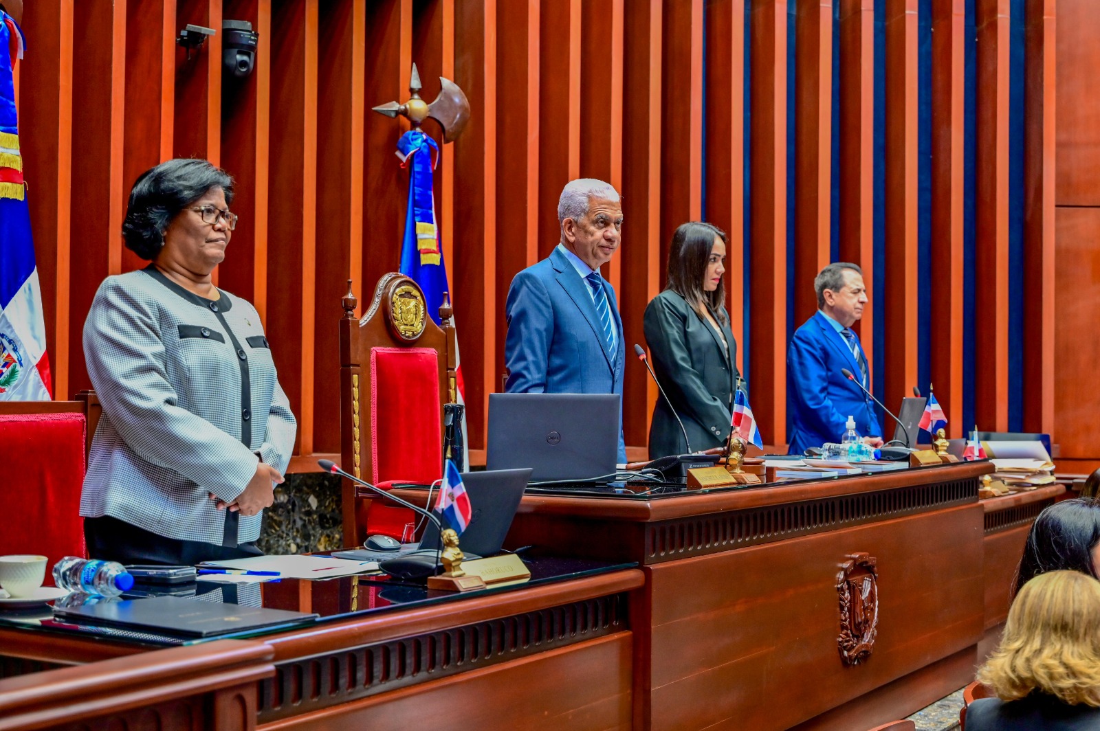 Senado modifica Ley 613-16 aumenta a dos años licencia porte y tenencia armas de fuego