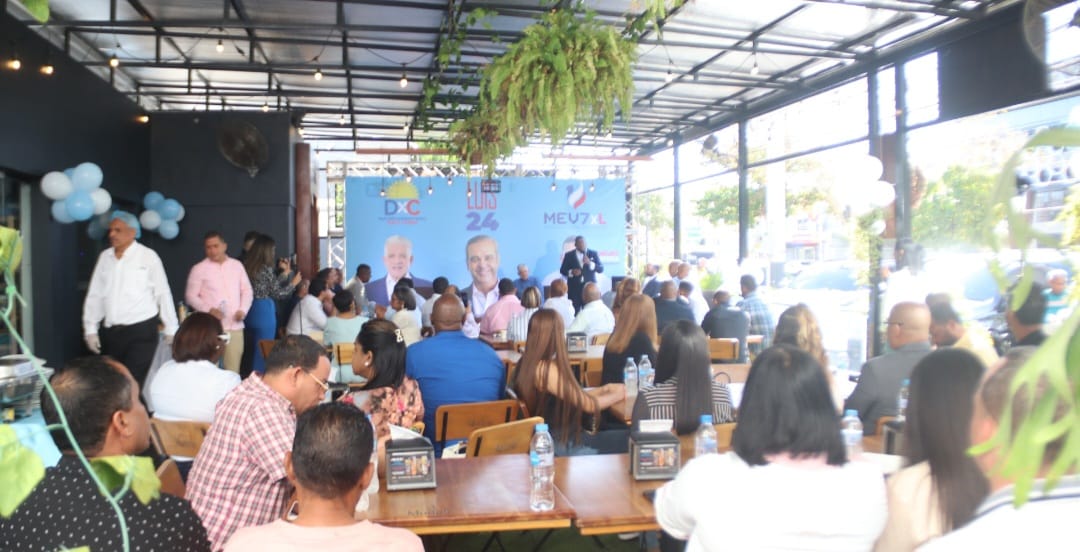 Aneury Batista junto Eduardo Estrella lanzan Movimiento "Vota 7 por Luis"