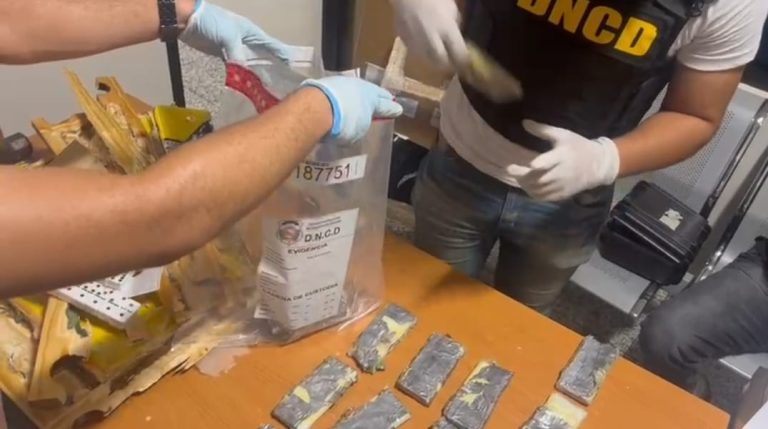 INCAUTAN DROGAS EN MESA DE DOMINÓ CON DESTINO A ESPAÑA