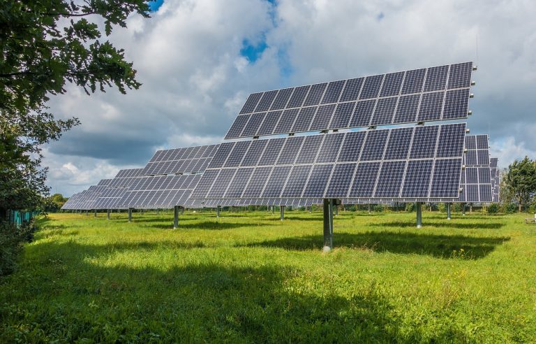 Fondos De Inversión Vitales Aporte Energías Renovables R.D.