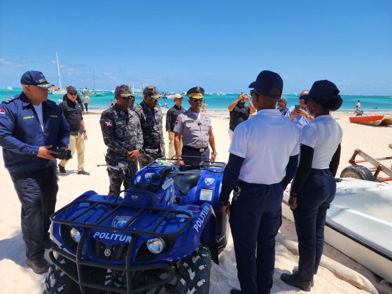 Director General PN Presente en Operativo policial Semana Santa 2024 en La Altagracia y Samaná
