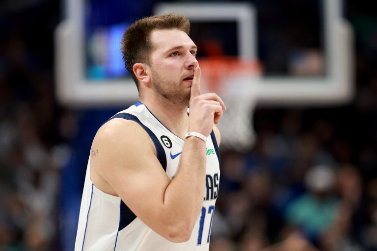 Con 37 Puntos De Doncic Dallas Vence A Denver