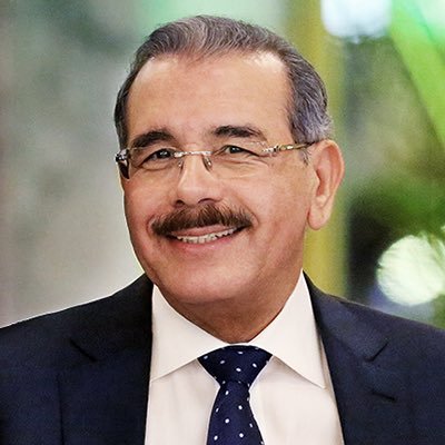Danilo Medina anuncia su decisión de continuar como presidente del PLD por un nuevo periodo