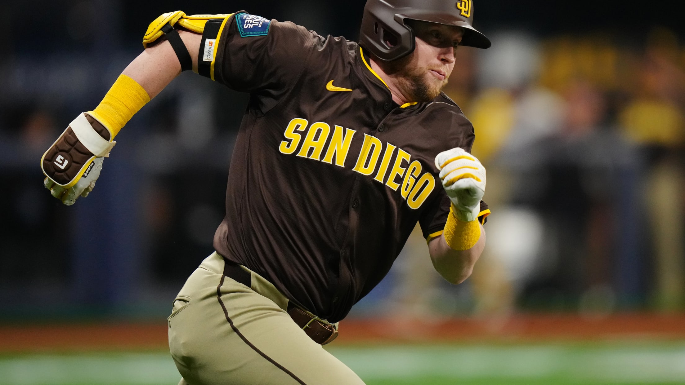 Padres Y Dodgers Dividen Serie En Corea