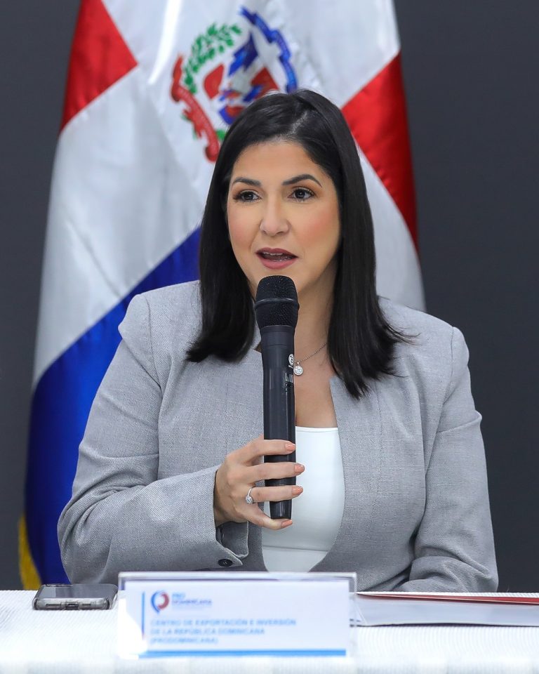 Récord Histórico: Exportaciones Dominicanas Crecen un 18.3% en Agosto de 2024, Alcanzando USD$1,119.7 Millones
