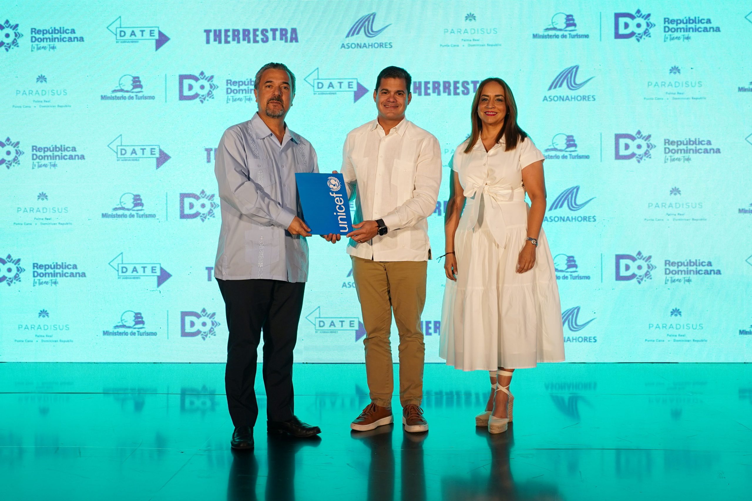 UNICEF RD y ASONAHORES unen esfuerzos para proteger los derechos de la niñez en destinos turísticos
